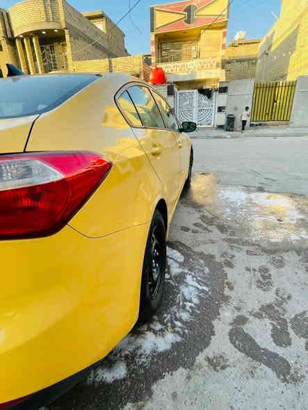 السلام عليكم كيا فورتي 2015حادثها مرفق بل منشور بيه بنيد مبدل بدون دواخل السياره و الباقي ليبل واحد السياره جاهزه مواصفات نص
محرك 1800 دوش مامفتوحه 
كير at
 فول رقم بغداد مصفره هيه و غرامات تحويل ثاني يوم مكان السياره بغداد رقم الهاتف ***********
