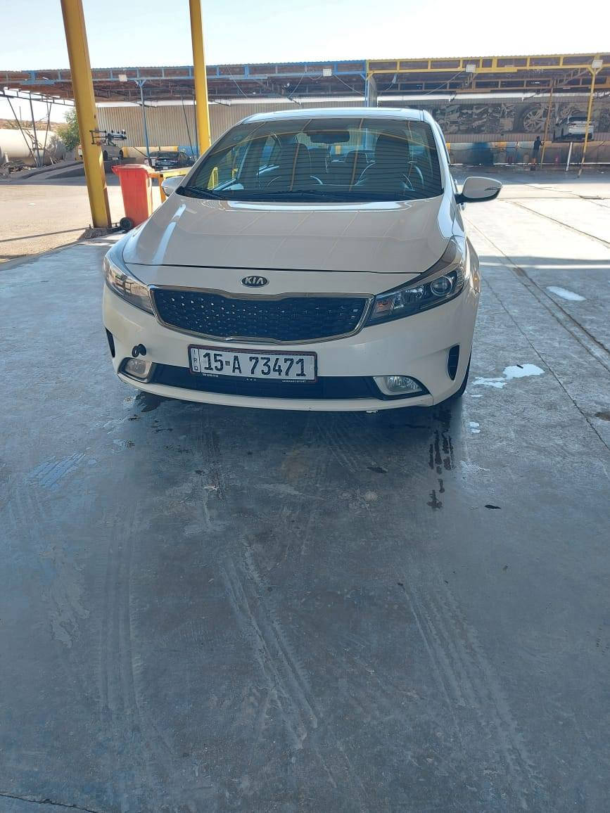 فورتي 2017  امريكي فول مواصفات  1/1
سياره جديده  محرك 1800
ممفتوح  مكفوله كير محرك
حادثه دعاميه ومصالحه ممبدل بي شي واربع اصابع بل بنيد فقط رقم انبار رقم جديد
مكان سياره فلوجه حي شهداء 
سعر130💵 وبي مجال
***********
