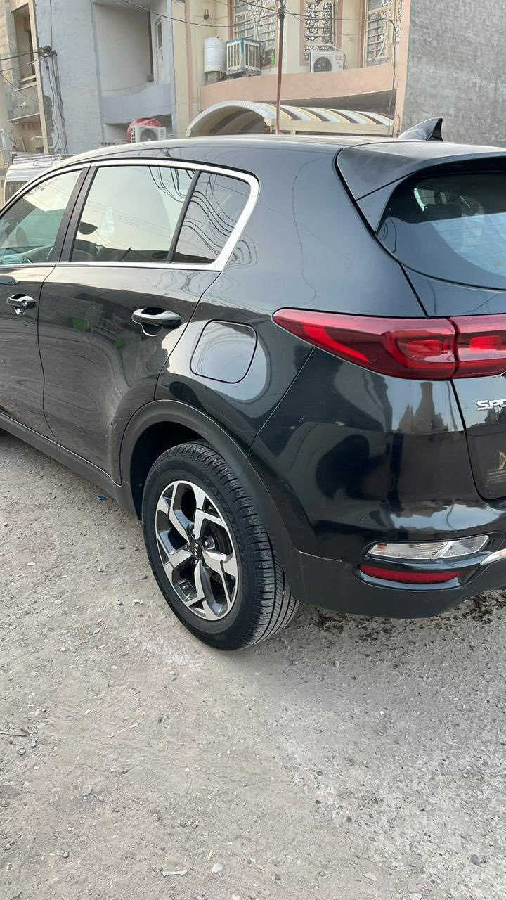 لبيع سبورتج موديل ٢٠ وارد امريكي بيهه قطعتين صبغ جاملغ وبنيد بدون دواخل رقم بغداد بسمي مكينه دوش ٢٠٠٠ لا صرف ولا بخار خير من الله سياره سعر ١٤٠ وبيهه مجال حك الجي ‭٠٧٧٢ ٢٢٨ ٣٦٢٢‬ مكاني ديالي بعقوبه
