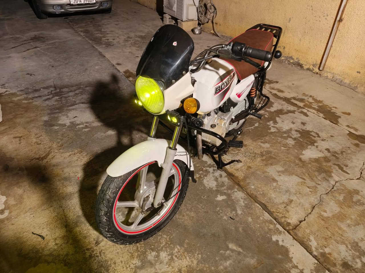 دراجه بوكسر موديل 18مكفوله من كلشي كهربايات كلهه شغاله خير من الله جديده  سعرهه 650 وبيهه مجال
***********

