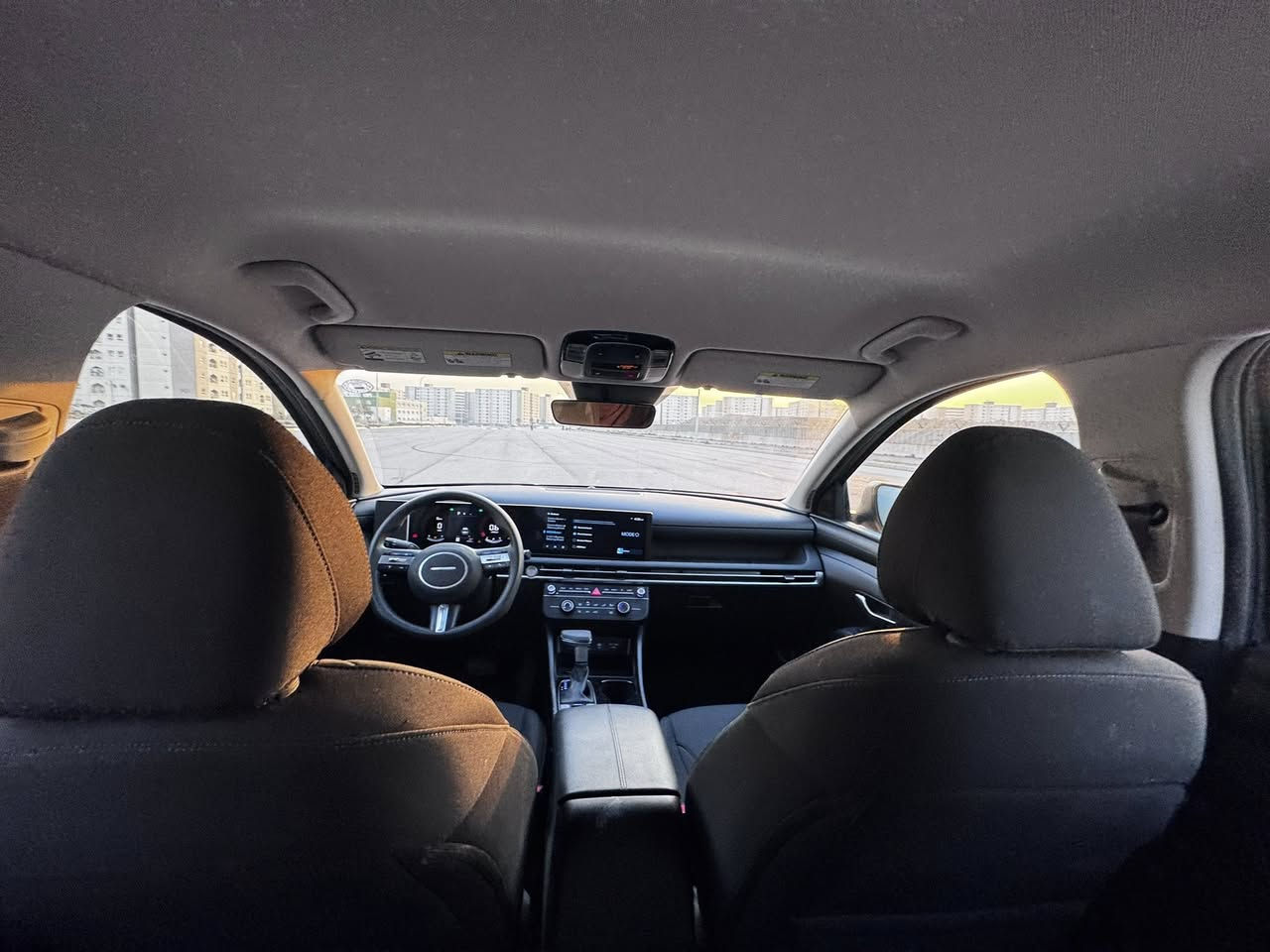 هونداي توسان 2025 امريكي 
حادث 
فقط بنيد صبغ 
ماشيه الفين فقط 
بصمة
بصمة ابواب لمس
شاشة كبيرة متصلة
فور ويل 
اللون الجديد رصاصي مات الطافي
هاند بريك بصمة
اوتو هولد
توقف ذاتي
رادار امامي
رادار خلفي نقطة عمياء
قيادة ذاتية
تتبع مسار
مانع انحدار
كار بلي واندورايد اوتو بلوتوث بدون ربط كيبل
محرك 2500

وبعد هواية مواصفات
السيارة رقم اربيل ترقيم جديد تريد تحويل او وكاله اني بالخدمه 
هزة جديدة تحويل ثاني يوم
مكان السيارة بغداد السيديه
السعر خاص وتدلل
للأستفسار
***********
