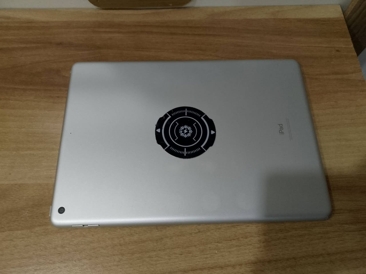 السلام عليكم
ايباد 9 

ذاكره 64 

نظافة مثل ماموضح

ملحقات كاملة وبي براد 

السعر 300 

المكان بغداد حي الجهاد
***********
