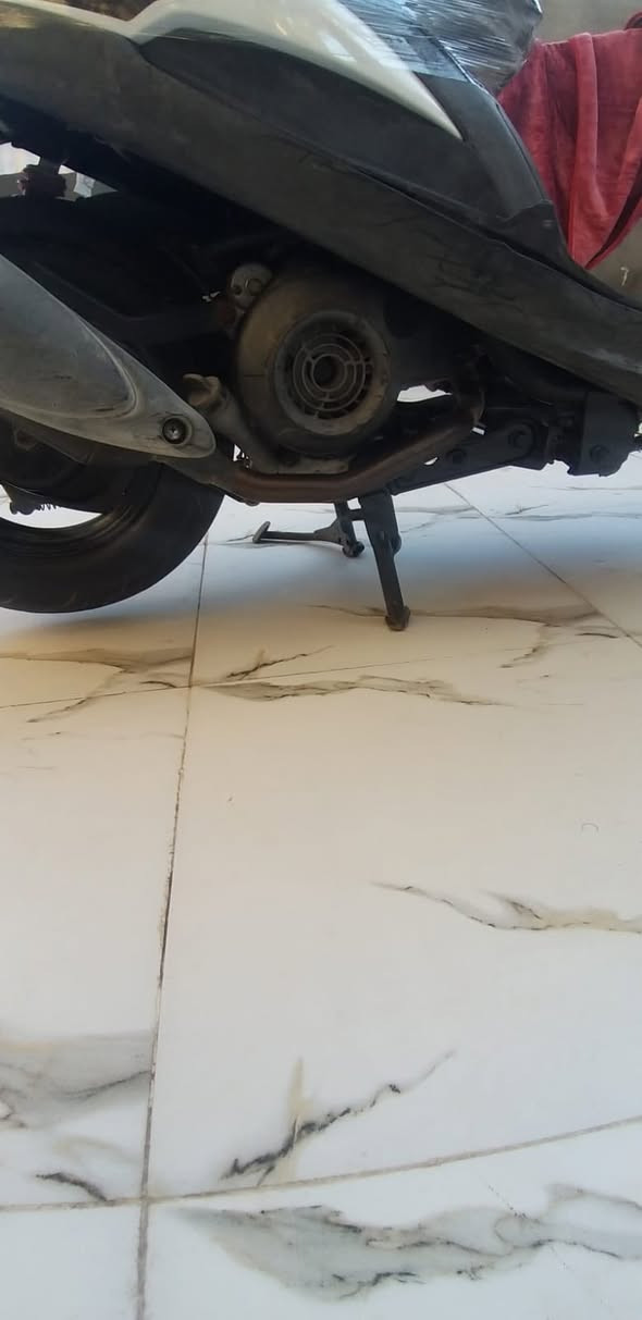 السلام عليكم ماكس عدله للبيع الدراجه صارله شهر من طالعه من المعرض دراجه سلف هندر دراجه مابدل بيهه اي شي بلاديه رقمي *********** عنوان الدراجه قضاء الخضر
