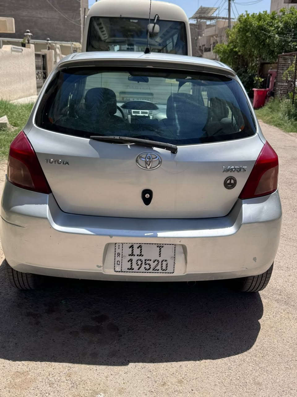 ‏سلام عليكم Toyota يارس 2007 سيارة حلوة ونظيفة تبريد شغال قير محرك كفالة رقم إنجليزي جديد باسمنا بها قطعتين صبغ بيها جراد سيارة كلش حلوة السعر 60 ورقة فيها مجال قليل هاتف *********** أبو ليث العنوان شهداء البياع
