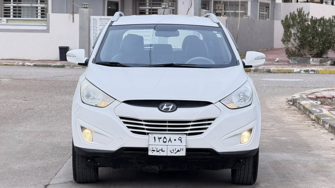 سلام عليكم
للبيع 
هونداي تكسون
موديل 2013
كير ومكينه بشرط 
تحكم ستيرن 
شاشه 
صدر امامي خلفي جديد 
قطعتين صبغ بدون ضربه 
ماشيه114 KM
سياره جاهزه بدون عيب
سنويه جديد فقط الرقم قديم 
سعر 136وبي مجال بسيط 
مكان السيارة دياله خانقين 
***********
