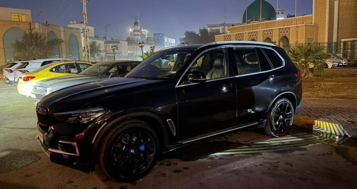 بي ام دبليو X5 2023
72الف كيلو متر  فول فول مواصفات 
السنويه جديده وباسمي ورقمها بغداد ثاني 
يوم تتحول مكفول الكير والمحرك
ضرر السياره قطعتين
محرك كير واير بشرط مامفتوح 
سيارة حيل نظيفة كلشي عل بلاد جديد 
سنوية هزة كلشي جديد مدفوع لـ
باسمي السنوية بشرط تحويل وغرامـة
سيارة مابيـها دينار مصرف كامل من كل نواحي
رقم صاحب سيارة ***********

