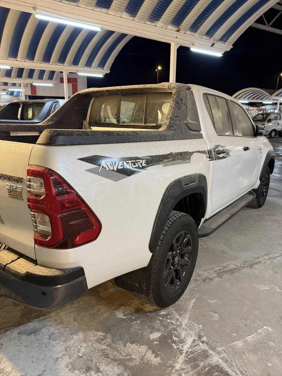 سلام عليكم هايلوكس ادفنجر 2025 ماشيه ١٩ الف كويتي فول مواصفات رقم اربيل كفاله عامه سيد نهرو السعر 445وبيه مجال بيع او مراوس مكان بابل مشروع المسيب *********** محيميد المعموري
