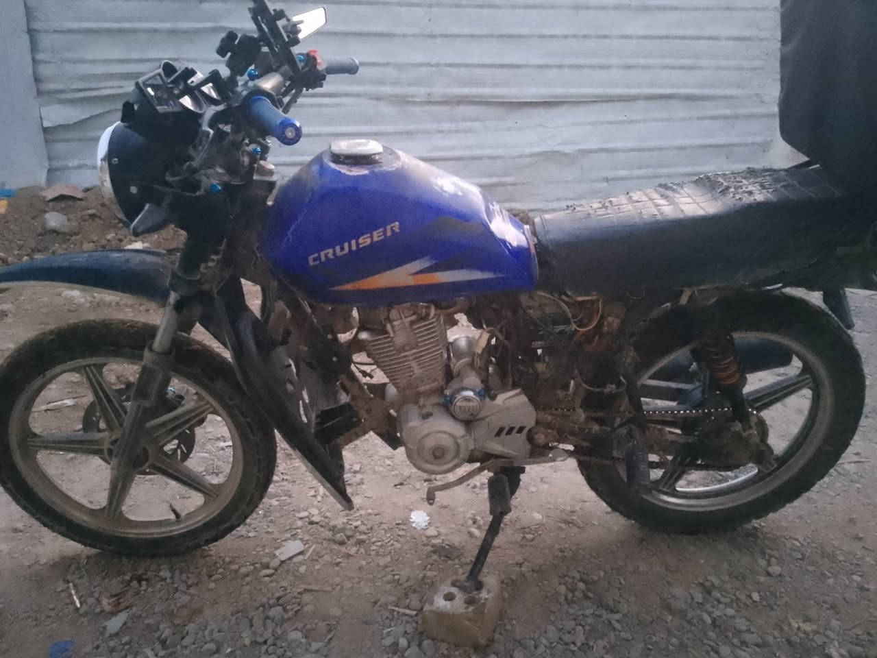 السلام عليكم ..دراجة كروزر دايوان للبيع السعر 300 أو مراوس للاستفسار ***********
