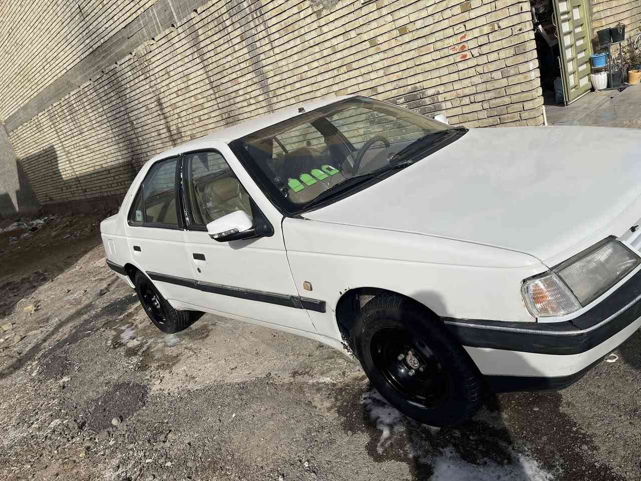 سلام عليكم
بيجو glx2009
سياره الكشر مالتهة بي بنيد مبدل وهلالات معمره 
تخم تاير جديد وقم انكليزي جديد 
والمكينه بيهة تنقيص كلش قليل 
العنوان الشعب الثعالبة 
للاستفسار ***********
