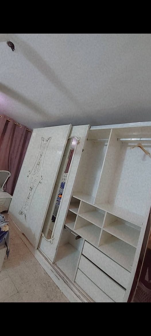 كنتور وجربايه فقط للبيع المكان السيديه ٢٠٠ وبيهن مجال بسيط


**إذا كنت صاحب هذا الإعلان وتريد حذفه لأي سبب، رجاءا أرسل رسالة إلى الدعم الفني**