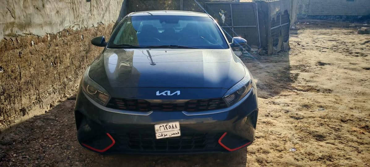 كيا فورتي 2023 جاهزة ووضع الوكالة
سيارة جاهزه  وجديدا عل وكاله كلهه وضربته بسيطه مراوس حسب القناعه او بيع   ماشية ٢٨ الف كم
محرك ٢٠٠٠ دوش  حساسات رادار قياده ذاتية
الديوانية
السعر ١٤٢
***********
