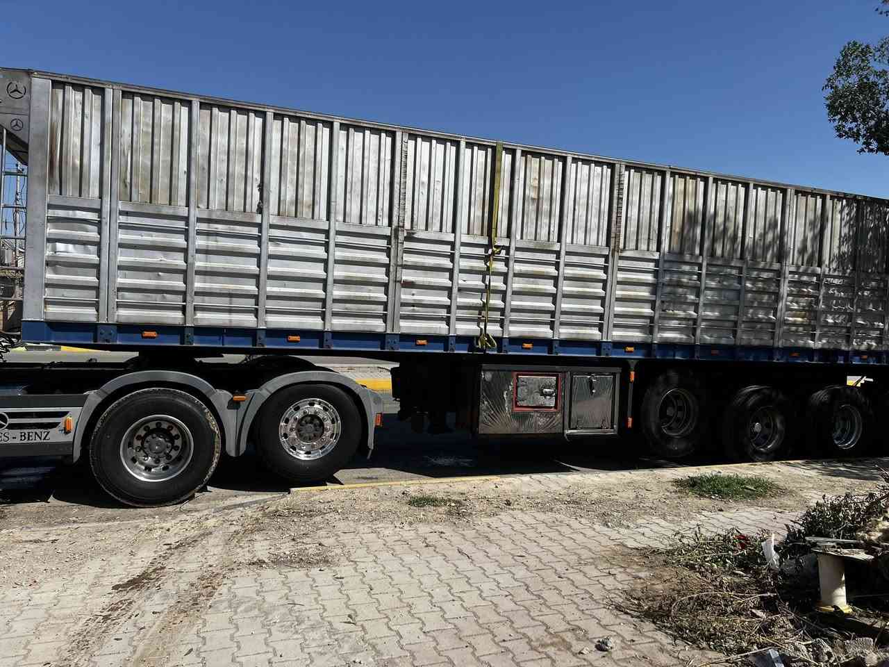 السلام عليكم عربانه حداديه شاصي 16 دناكير 14 صيني شريط 60 جتف 7 طول 13 ارتفاع 2 متر تخم تاير جاهزا للعمل مكفوله كفاله عامه


**إذا كنت صاحب هذا الإعلان وتريد حذفه لأي سبب، رجاءا أرسل رسالة إلى الدعم الفني**