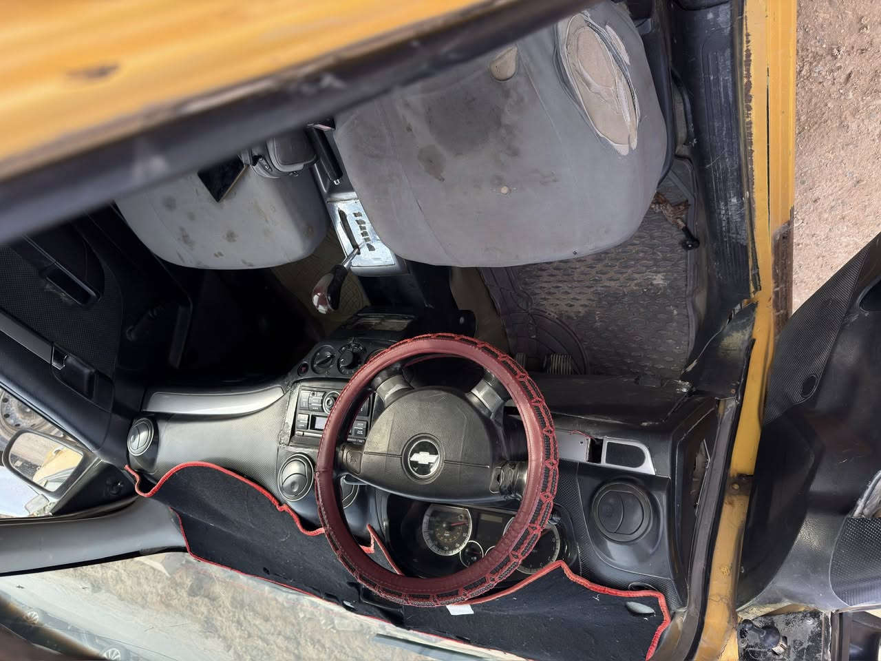 افيو موديل ٢٠٠٨ سياره جاهزه كير مكينه كفاله هيه وقرامات وتحويل كلهن عليه تحويل ثاني يوم سياره بكانها كوت مركز سعرها ٢٠ نهايتها ولاتعامل تفيدك خابر متفيدك لوتريد الف ماطيح تحياتي الكم العزاز الكشر معليه بيه قرامات تحويل فقط ونهايتها ٢٠ رقم تصال ***********
