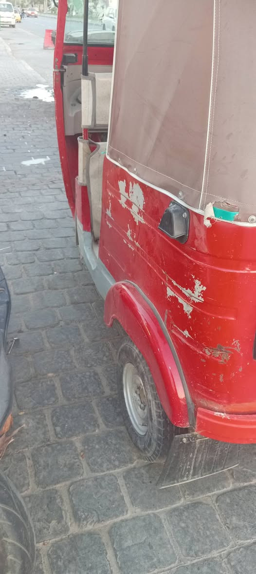 سلام عليكم تكتك للبيع موديل 18
رايده 5 ونص بيه مجال مكان بغداد شعب ***********
