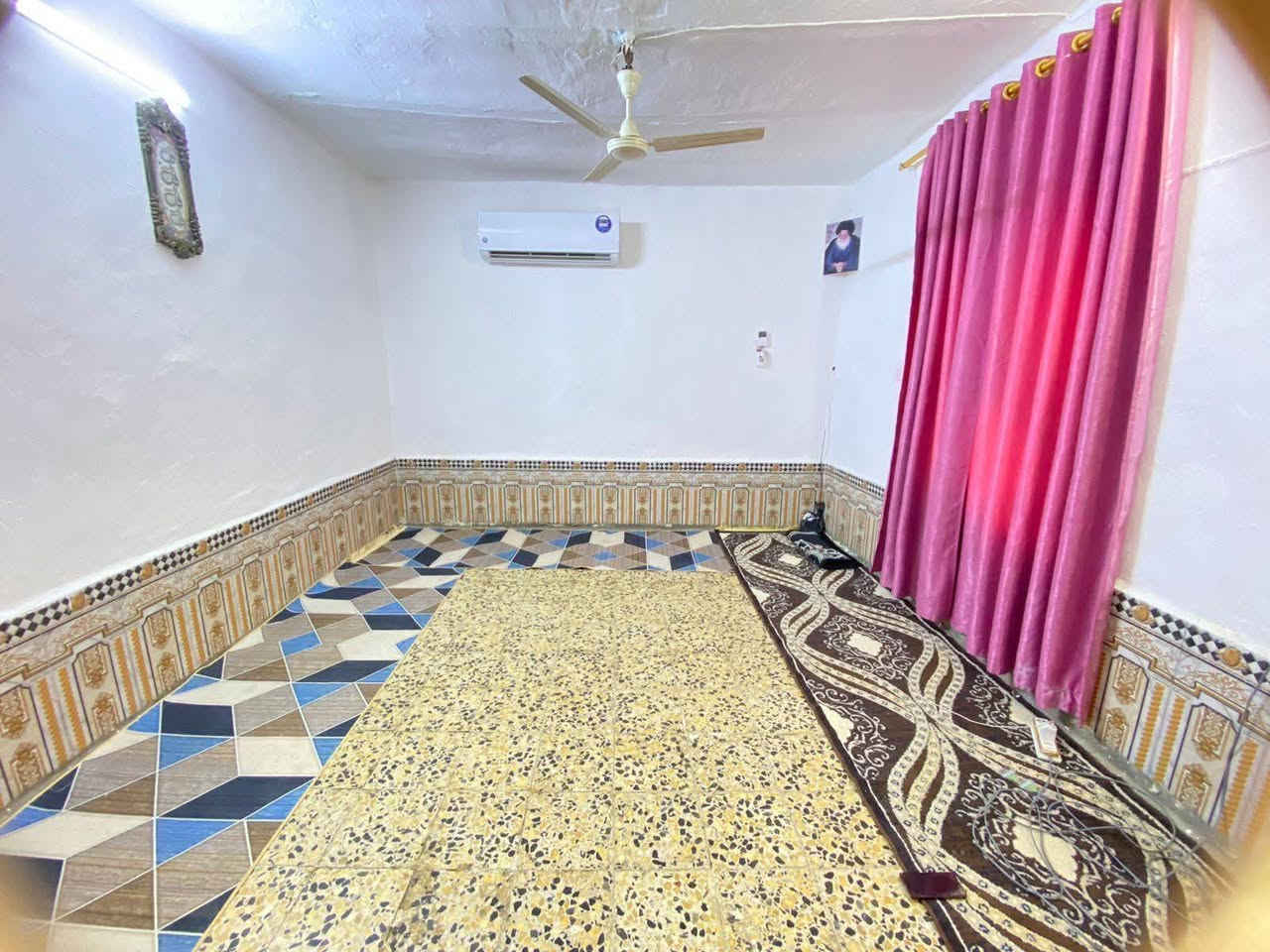 سلام عليكم
بيت طابو
للبيع  240  متر يتكون من غرفتين 6 متر وبع  هول 5 متر + 4 ومطبخ 4 + 3 استقبال 8 متر بناء قديم ومرمم بحاله جيده جاهز من كلشي موقعه كلش حلو  حي العسكري شارع مدرسة الطائف  قرب المدارس الصينيه الجيران  ناس ذهب  السعر بعد المعاينه
***********
***********
