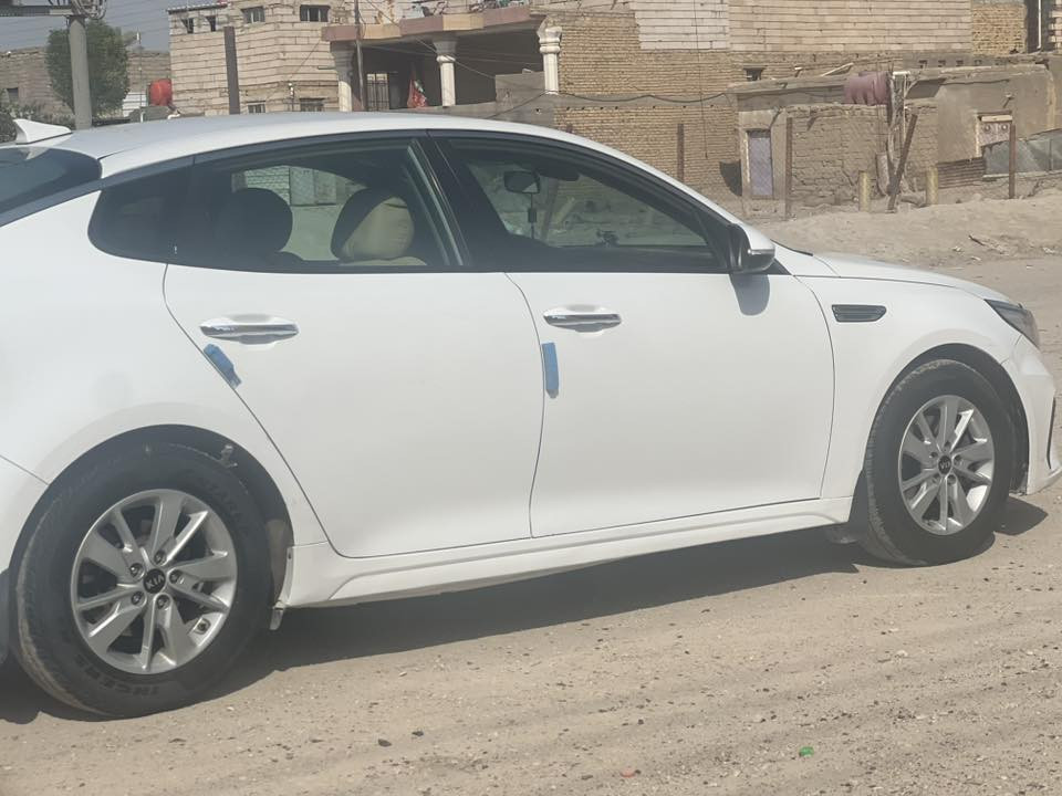 سلام عليكم سياره اوبتيما للبيع موديل 19سياره نضيفه مال جناي محرك 2400بيه بس بنيد السعر خاص مواصفات كامله ***********
