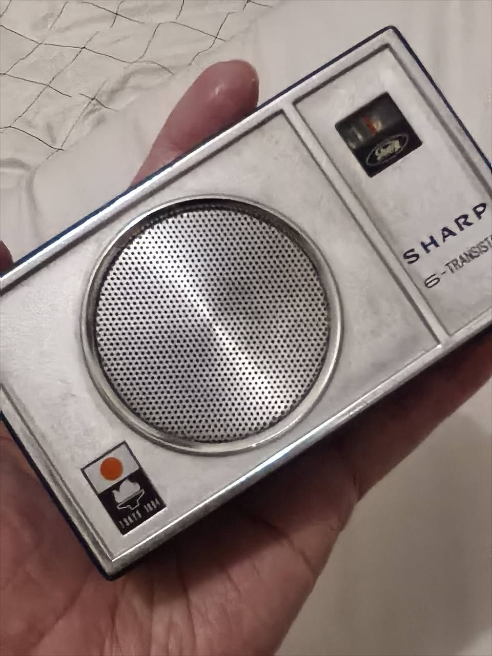 Sharp 6 Transistor Summer Olympic in Tokyo, Japan 1964
#vintage #oldradiocollection #followerseveryone  #loveradio #radiocollection


**إذا كنت صاحب هذا الإعلان وتريد حذفه لأي سبب، رجاءا أرسل رسالة إلى الدعم الفني**