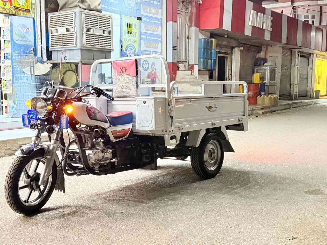 ئەم گولە بوفروشتن ماشاللە تابڵیی جوانەماشاللەی دەوێ
مۆدیلی 2024مانگی 11دەرکراوە 
ناوبودی لوکە زۆر کەم ایشی کردوە پلیت وەوراقی بیلادیە 
مەکینەـ150یە قایش قور لوک هەمووگیانی تنوتوڵ کراوەتەوە
شوین کەلار مشتەریت کۆمینت بنوسەیان تیڵ بکەبوخاوەنی
***********شوین کەلار کلار
