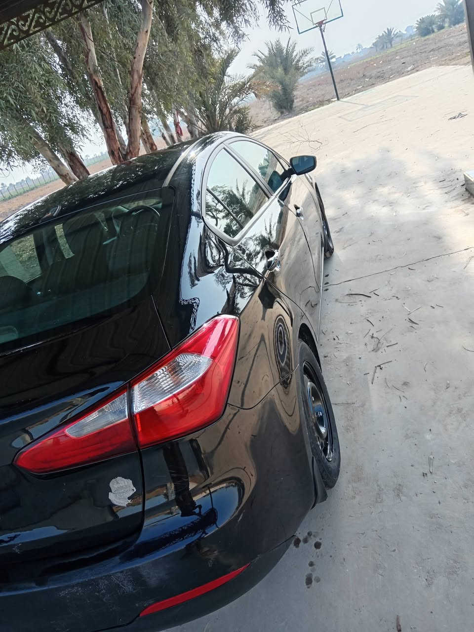 كيه فورتي موديل ١٦ سياره جاهزه خير من الله وارد أمريكي حادث جاملغ وبني بدون دواخل مكان السياره بغداد اليوسفيه لسعر ١٠٥ لتصال  عله رغم  ***********  ***********
