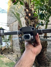 Dji mavic 2 pro  سنكل  وياها جنطه مدرعه  وشاحنه  وزوج مراوح  العنوان ب...