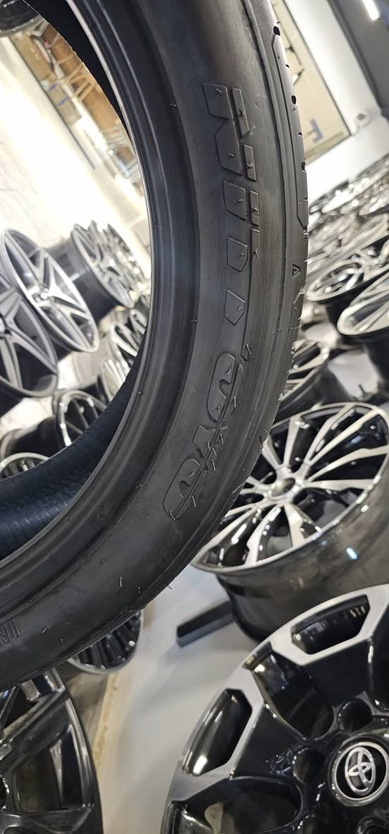 السلام عليكم
تايرات نيتو انفو جديد 
275 40 20 
نقشه رياضيه قياس جارجر و جالنجر  
احمد ورمزي شارع فلسطين 
احمد ورمزي مجمع المشن 
***********
