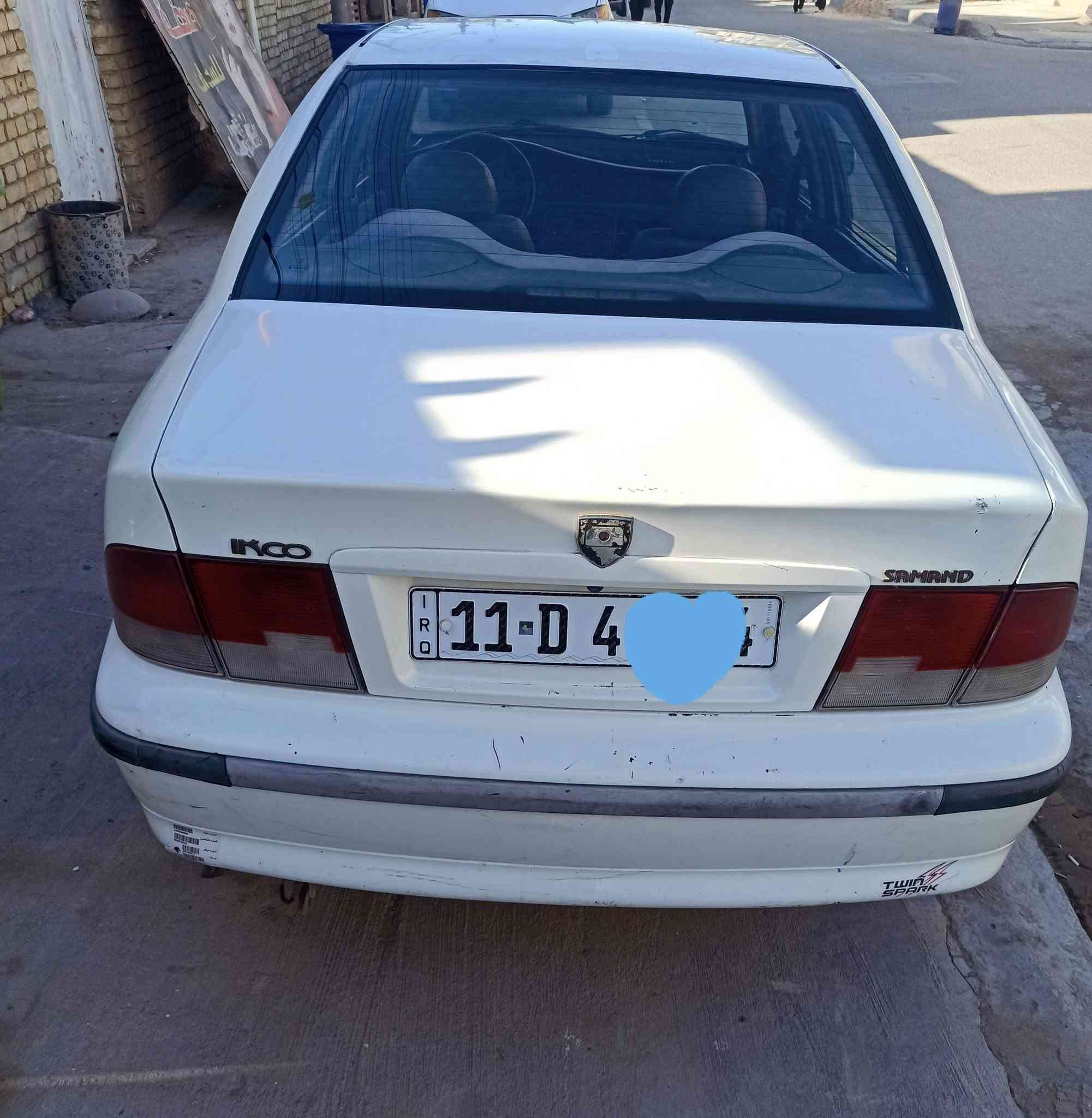 سمند 2010 رقم بغداد انكليزي باسمي تحويل ثاني يوم  سياره مال بيت ممتعوبه  كير ومحرك ممتاز لا تنقيص ولا تبخير كهربائيات كله شغال سنتر لوك وتبريد شغال ثلج  صدر امامي وخلفي جديد سياره ما بيها صبغ بيه فقط بنيد مبدل ترايك وين ميعجبك عارضها ب40 وبيها مجال مكاني بغداد بالعبيدي ***********
