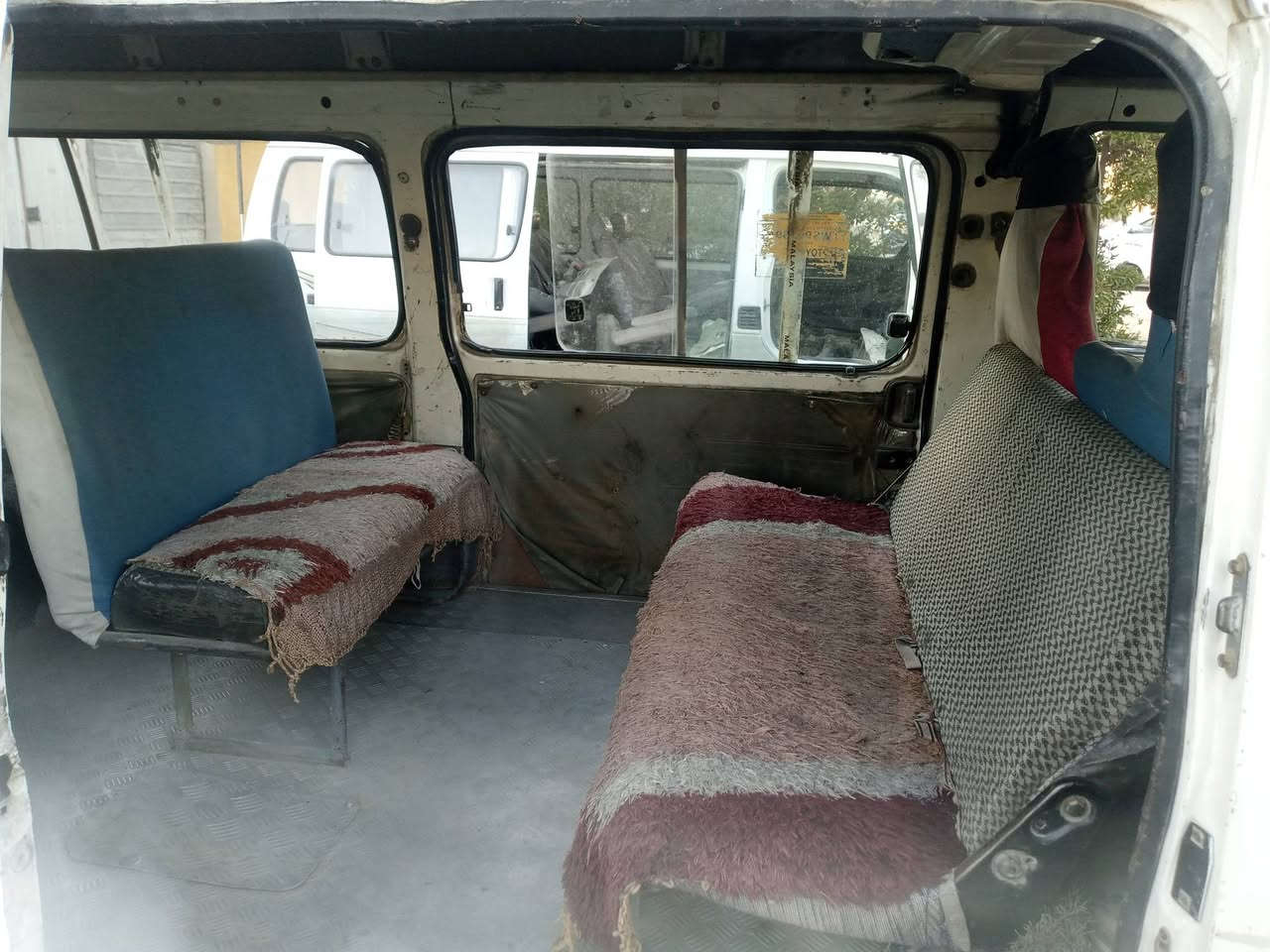 مازدا للبيع موديل ٩٦ مكينه ونجي ديلكو كير اوتوماتيك رقم بغداد الماني السعر ٣٥ مع مجال بسيط هاتف ***********
