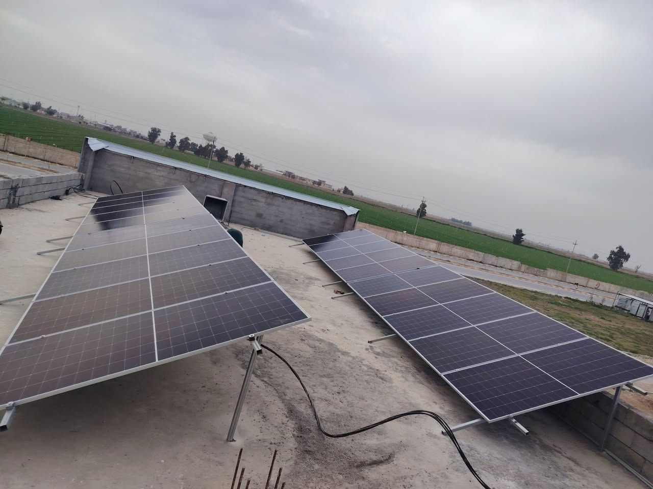 #ضمان_البطارية_5سنوات
تم بفضل الله تجهيز و  تنصيب منظومة طاقة شمسية 
مول الاخ .
# عمر محمدالروضان
#الحويجه 
تجهز المنظومة المنزل ب40أمبير نهاراً
بالاضافة إلى 30أمبير ليلاً  . 
مكونات المنظومة: 
🔵 الواح نوع (Longi 650  W ).   ذات وجهين وذات كفائة عالية بضمان 15 سنة. 
🔵 جهاز انفيرتر نوع(Deya)حجم 12 k(50امبير)  بضمان 5 سنه. 
🔵بطارية ليثيوم الاطول عمراً. وبعمر افتراضي 15 سنة وبضمان 5 سنوات نوع ptt
  هايبرد للطاقه الشمسيه العنوان كركوك فلكه تكريت #️⃣ للاتصال ***********
*********** م سالم
