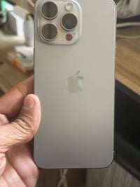 ١٥ برو ماكس ماستر مبدل شاشة جهاز نضيف 🔋89 ذاكرة ٢٥٦  سعر ٧٥٠ بي مجال 0...