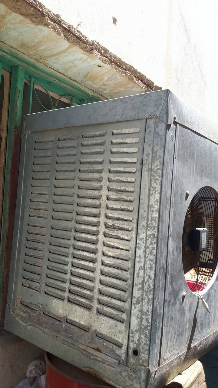 للبيع مبرده بنكه نظيفه وفرن غازي شغال للاستفسار الاتصال عل  الرقم ***********
