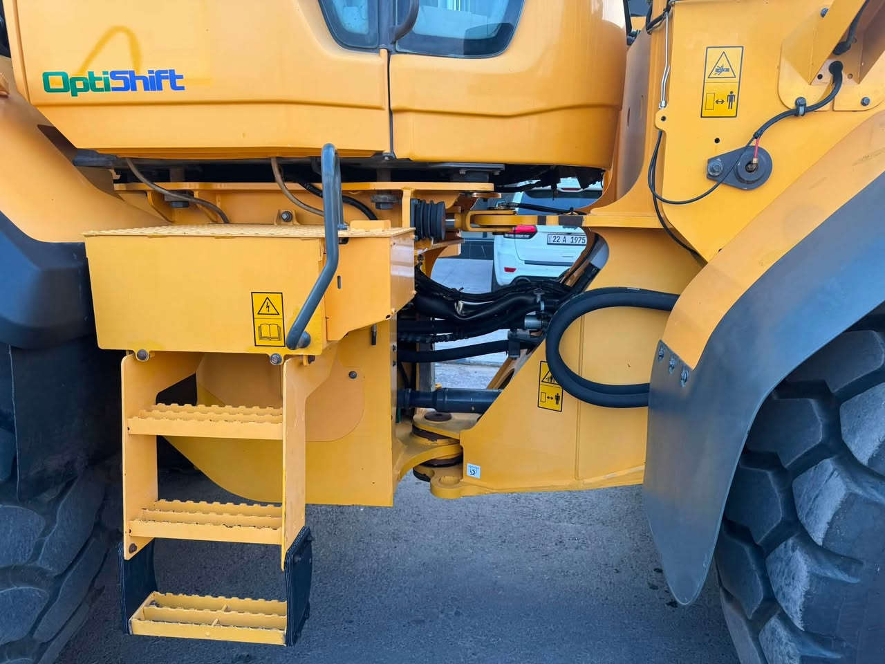 VOLVO L120 G شفل فولفو
                                                      موديل  : 2012 دخول جديد
‎عنوان اربيل :  معرض أحمد علي

‎***********بختیارأحمدعلي 

‎‏⏰‎‏‎ساعات العمل : ٩:٠٠ صباحًا   -   ٧:٠٠ مساءً

‎‏‎‏‎بيع و شراء جميع الاليات الثقيله
‎‏‎‏‎عنوان :أربيل / شارع ١٠٠م قریب ترافيك لايت مخمور- خلف الحديقه
……….……………………………………………………
