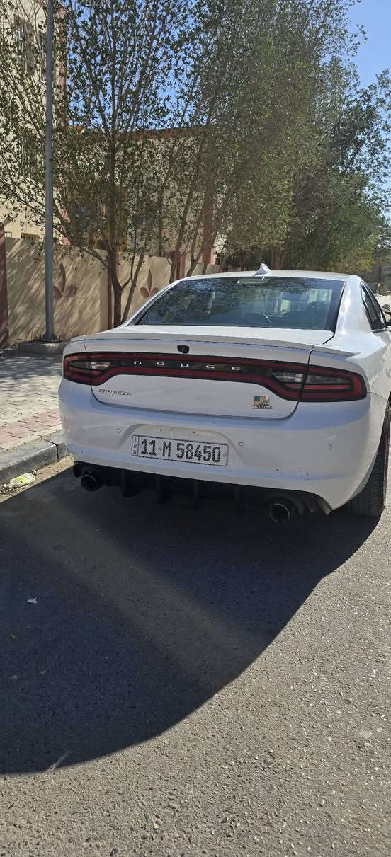 جارجر ٢٠١٨ اصل فول موصفات عده الفتحا خزن ميموري كشنات تدفئه تبريد جلد مابيها نقص بيها بارد بل قماره  السعر ١٨٠ للستفسار ***********
