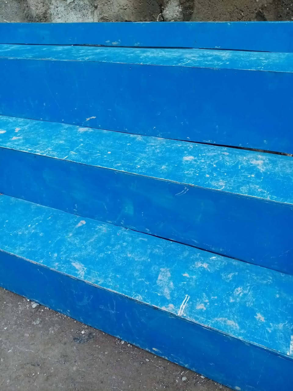 غراض منزلية +انشاىية +مواد اخرى متنوعة للبيع وباسعار مناسبة جداً المكان كركوك منطقة  قرب مدرسة ابناء العراق الواحد او صيدلية الواحة للاستفسار الاتصال على الرقم ***********
