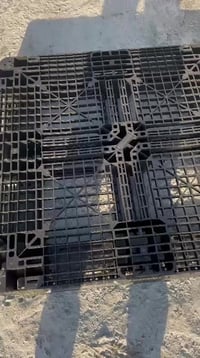 عدي سكيب حوالي 3000 قطعه وزن 8.5 كيلو  للتواصل 07719323903