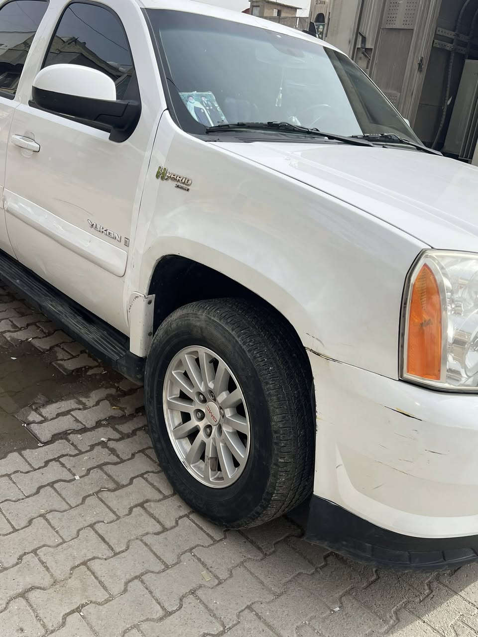 سياره جمسي دنلي موديل ٩ سياره هايبرد كهربا وبانزين 
سياره بيهه كص قماره سياره كفاله كير ومكينه وسرقه  السيار بيهه شخوط قليله 

بيهه ملاحضات بسيطه للبيع او مرارس بسياره 
السعر ٥٥ قفل مكاني بغدد 
***********
