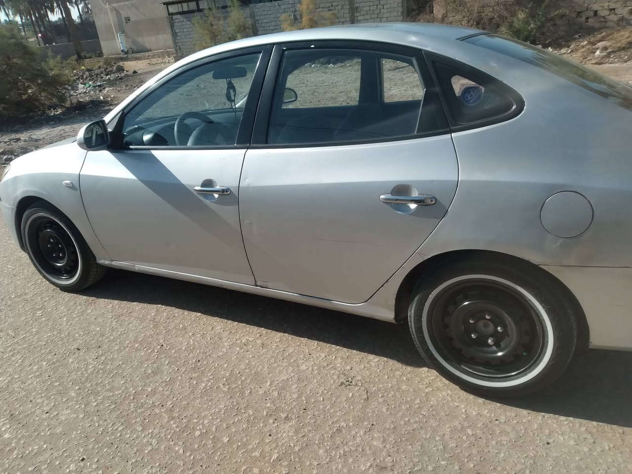 السلام عليكم سياره النتره افانتي موديل 2009 كير عادي مكينه 1600دكشن عالي السياره جاهزه ولا حبايه نقص متومه أربيل طبق الأصل  السعر35وبيهه مجال قليل المكان بابل تخم تاير خط ابيض ***********ويل عادي
