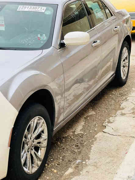 السلام عليكم اوباما16 فول مواصفات c بانوراما كشنات جلد شاشه كامره دواره تشغيل عن بعد بصمه ابواب ونيكل فول مواصفات اربيل سنويه جديده كندي عداد 260 داخله كلين وهنا تبديل جاملغ السايق نفس الون وشبر بلبنيد صبغ بدون ايرباك ودواخل سياره جديده وجاهزه محرك كير اكسن حداديه تخم تاير كفاله شرط السعر 210 وبيها مجال بسيط للشراي للاتصال *********** مكانها واسط ناحيه شيخ سعد
