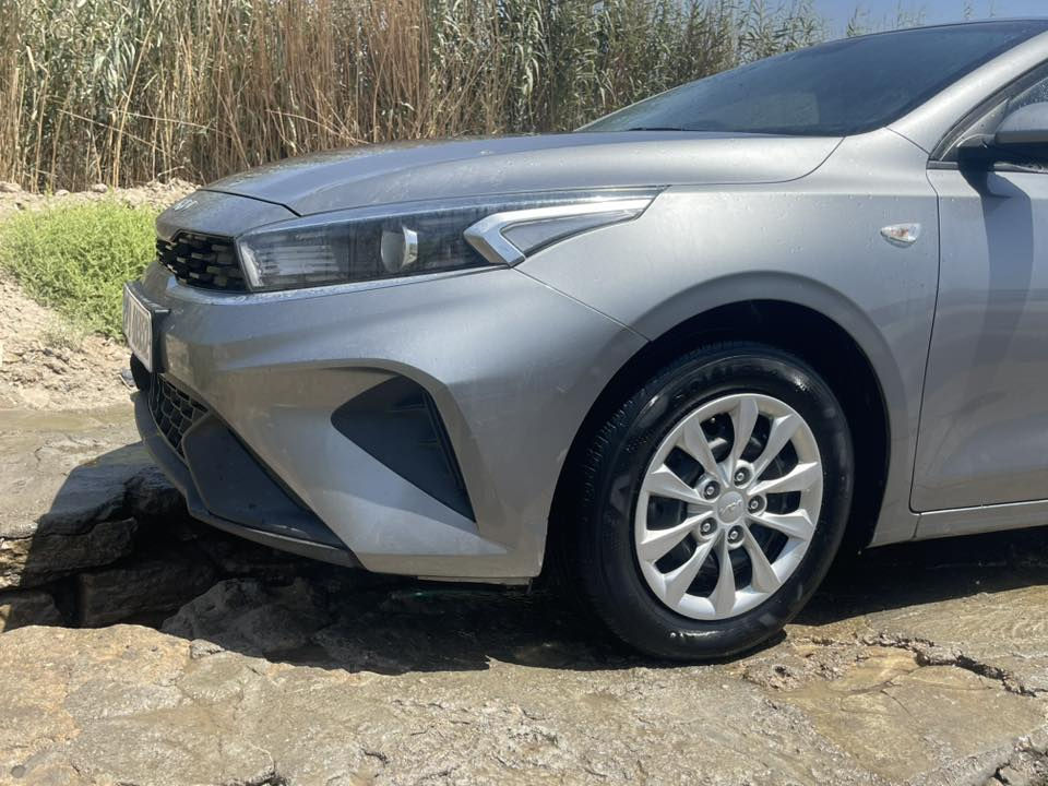 السلام عليكم
كيا كي 3 وارد كوري مو صيني مكينه ١٦٠٠ معوقين مثنى

سياره جاهزه من كلشي كير مكينه تبريد حداديه 

ضربه خلفيه 

سعره ١٢٣ وبيه مجال 

مكاني السماوه الوركاء 

اتصال ع رقم ***********
