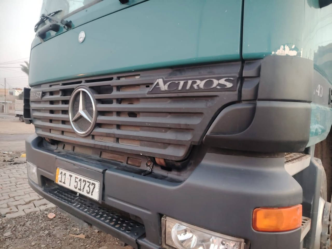 اكتروز موديل 2003 أصل بموديلهه  مربوطه قاطره ومقطوره بغداد 3لوحات حجم 43و41مجموعه جي اف 5فحله مكفوله ***********
