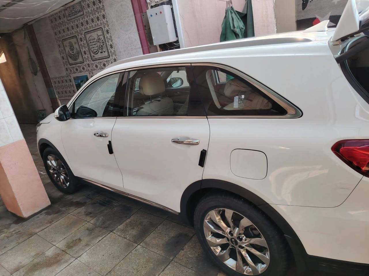 سلام عليكم
سورنتو مديل ٢٠٢٠ بغداد فول مواصفات ما عدا البانوراما مكفولة كفالة عامة من صبغ والحادث
ماشية ١٠٧ الف
أريد مراوس بيك اب هيلوكس وانطي فرق
بيك اب موديل ١٨ او ١٩ او ٢٠ لون أبيض ساز
***********
