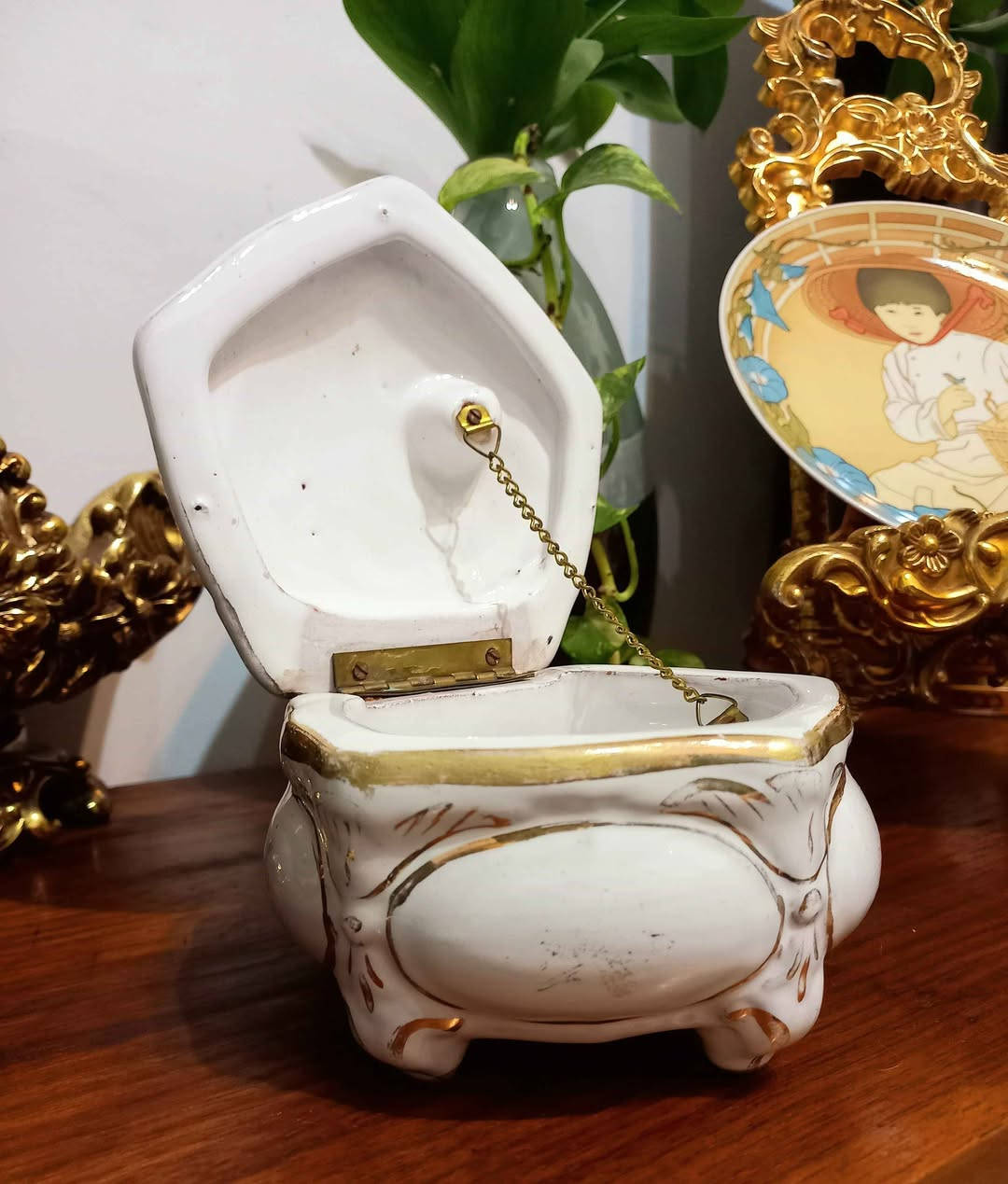 Vintage European Jewelry Porcelain Box الاسكندرية, مصر


**إذا كنت صاحب هذا الإعلان وتريد حذفه لأي سبب، رجاءا أرسل رسالة إلى الدعم الفني**