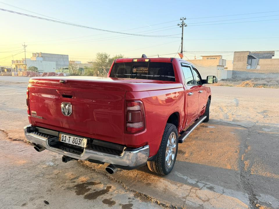 السلام عليكم رام للبيع موديل 22 ماشيه 74 السياره كلش نضيفه ونزلت السونار مالته باب طويل بدي قصير السعر 285 ***********
