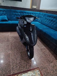 ماكس عدلة • شهر ونص • مرتب