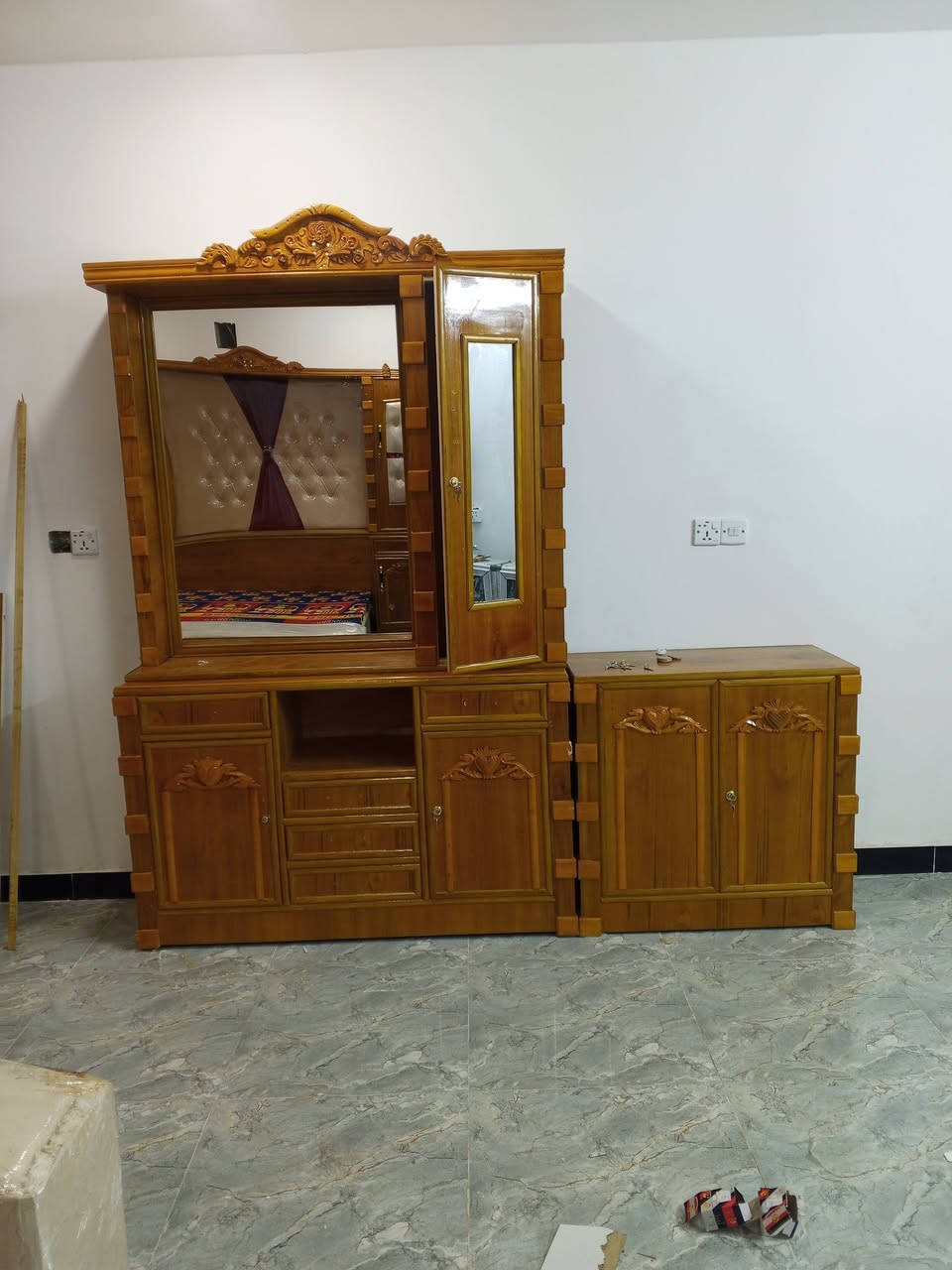 سلام عليكم من رخصت ادمن غرفه جديده ممستعمله  يعني محد نايم بيهاا صار أقل شهر من شديتهاا 
عنوان بغداد حسينيه الراشديه 
بس مالي علاقه لا بنقل ولا بفتح يعني تجي تفتحهاا بيدك وتنقلهاا بيدك
***********
