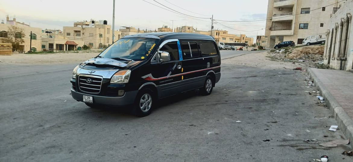 بسم الله الرحمن الرحيم.
بعد الصلاة على النبي. ..
        باص هونداي موديل ستاركس (2004) .
السعر(4200). قابل للتفاوض بعد المعاينة.
كاش كاش كاش فقط.
الباص نخب والحمدلله. 
للإستفسار (0779721589)
فحص الباص .
والحمد الله....
قصعات ودقات.
لايوجد  قص ولاغيار.
ماتور 25 تيربو فحص.
قير.فحص
بككس.فحص.
ترخيص سنة .
    دهان نظيف.
جناب مسطرة.
 غرفةالشركة جلد  نظيفة...
بطاين ارضيات كله تمام.
 جنط الدب  الاصلي. وكوشوك نظيف...
كهرباء ومكانيك تمام.
 والحمدلله.
السعر(4200).
..للاستفسار، (0779721589)


**إذا كنت صاحب هذا الإعلان وتريد حذفه لأي سبب، رجاءا أرسل رسالة إلى الدعم الفني**