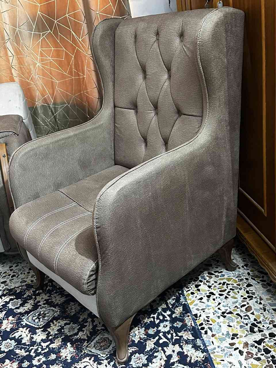 تخم قنفات 5 مقاعد جديد جداً غير مستخدم الا قليل 

السعر ب١٧٥ الف المكان بغداد الشعب 
رقمي للاتصال ***********
