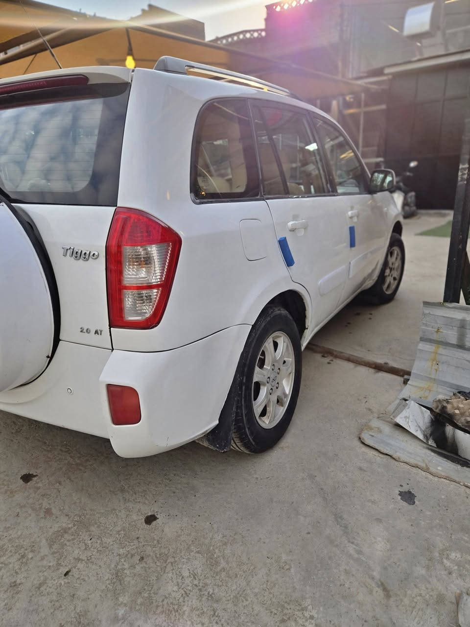 السلام عليكم تيكو موديل 2014 رقم بغداد انكليزي هزه جديده كير ميكانيكي مكينه 2000 مكفولات مواصفات السياره فتحه سقف داخل بيجي المرغوب شاشه اصليه صدر أمامي خلفي جديد تايرات جديده ما بيه اي نقص جاهزه واحلى من الصور السعر 73$ وبيه مجال للطيبين للتواصل *********** او *********** مكان السياره حي الجهاد
