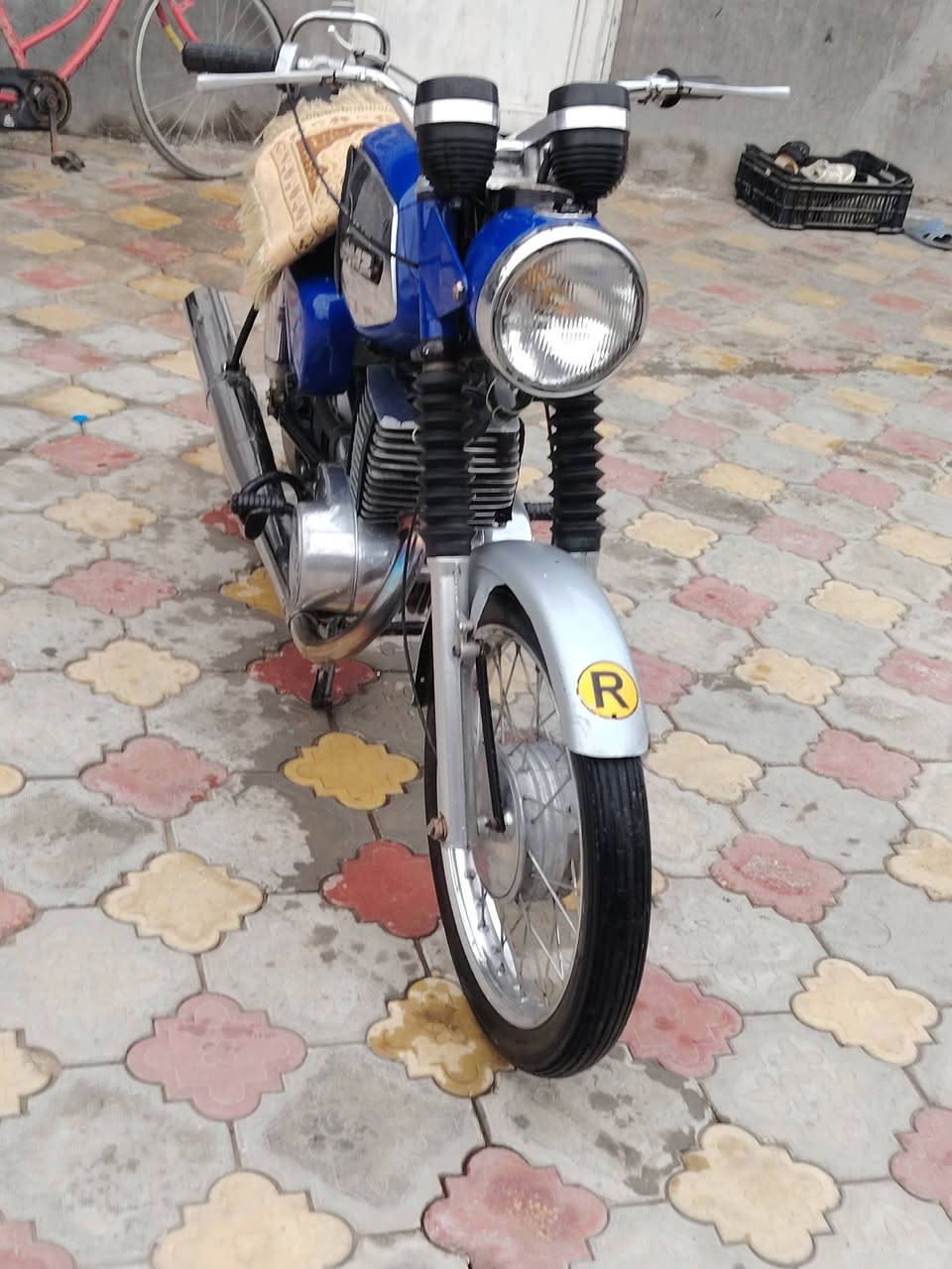 السلام عليكم شباب ماطور خير من الله ماطور 81 رقم السنويه وراعيه موجود رقم صدامي *********** ماطور سوبر جديد تعمير جديد دراجه جاهزه تركب وتروح
