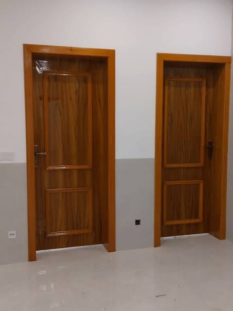 مستعدون لصباغة كافة انواع الاثاث الجديد والمستعمل غرف نوم /ابواب / جراجيب/ محجرات  بكافة الالوان وحسب الطلب كذلك اعادة صبغ جميع انواع الاثاث القديم وبكافة الالوان حسب الطلب /تذهبب / تطعيم /واضافة نقوش  وباحدث الدهان الحرارية ***********
