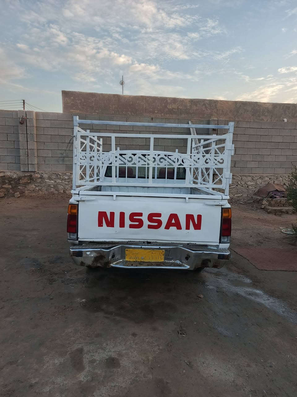 السلام عليكم 
بيكم للبيع او مراوس سياره حيل نظيفه معنه الكلمه 
العنوان هيت ناحيه الفرات 
الرقم ***********
